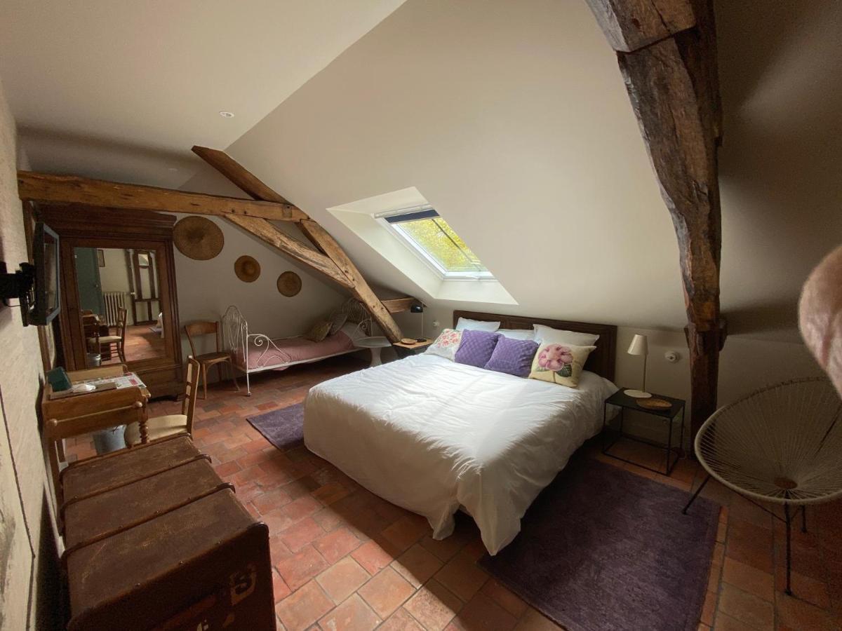Loche-sur-Indrois La Gironnerie Bed & Breakfast エクステリア 写真